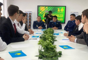 В Астане 300 тысяч учащихся написали диктант о вреде наркотиков