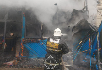 Шымкентте екі қабатты кафе өртенді