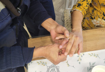 Спасатели вызволили 35-летнюю жительницу Уральска из оков кольца