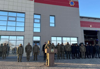 Ақтөбеде жаңа өрт сөндіру бөлімі ашылып, құтқарушыларға пәтер кілттері табысталды