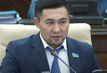 Ардақ Назаров Түркістанда арақ ішуге тыйым салуды ұсынды