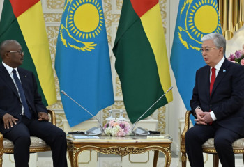 Касым-Жомарт Токаев провёл переговоры с Президентом Гвинеи-Бисау Умару Сисоку Эмбало