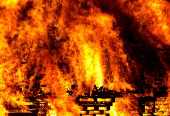 Семейде 10 қабатты үй өртенді