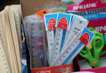 Дети из малобеспеченных семей получат средства на покупку школьных принадлежностей