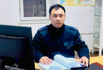 Полицейские пришли на помощь жительнице Уральска, страдающей эпилепсией