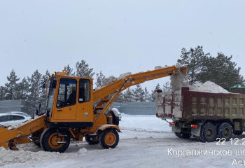Астанада қар күреу жұмысына 2,6 мыңнан астам жұмысшы жұмылдырылды
