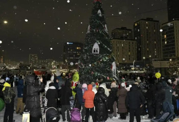 Елордада мұз айдыны мен сырғанақтары бар жаңа қоғамдық кеңістік ашылды