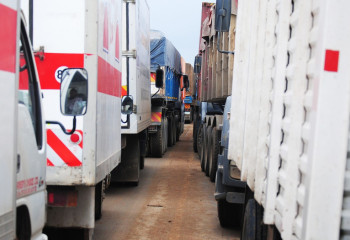 Шетелдік транзиттік жүк көліктерінен бюджетке қанша қаржы түсетіні белгілі болды