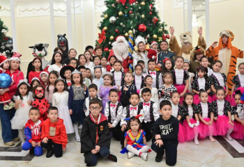 Астанада Қарулы күштердің бас шыршасы жағылды