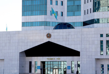 Kazakh government created commission to investigate plane crash in Aktau