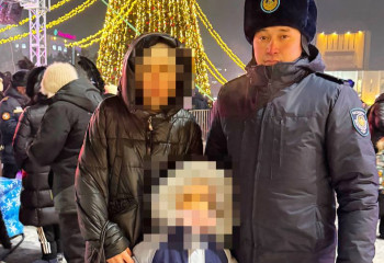 Абай облысының полицейлері жоғалған баланы анасына қайтарып берді