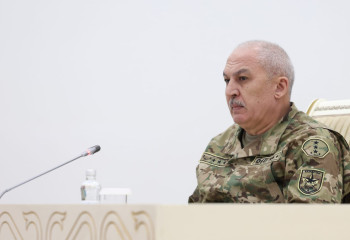 Министр обороны встретился с руководителями оборонных заводов