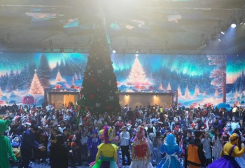 В Президентском центре Астаны прошла новогодняя ёлка