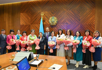 Абай облысында үздік педагогтер марапатталды