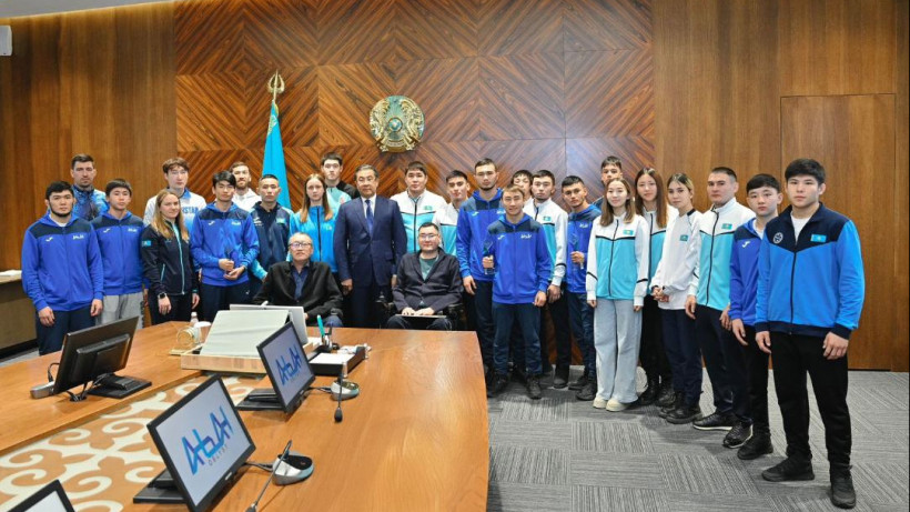  Абай облысының әкімдігі 