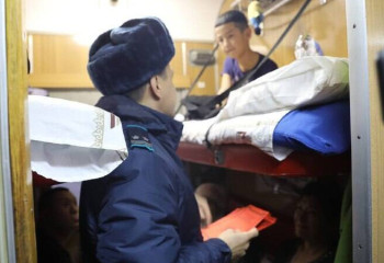 Как проводят новогодние дежурства рассказали транспортные полицейские