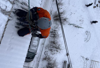 Спасатели МЧС пришли на помощь двухлетнему малышу