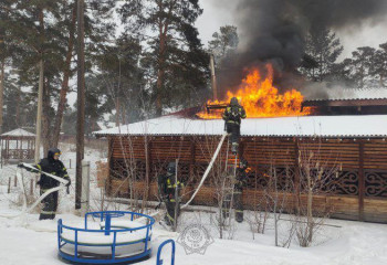 Огнеборцы ликвидировали пожар в кафе в Семее