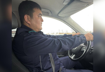 Патрульные полицейские вторые сутки обеспечивают безопасность водителей в Акмолинской области