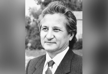 Бүгін Қазақстанның халық жазушысы, ақын Қадыр Мырза Әлінің туған күні