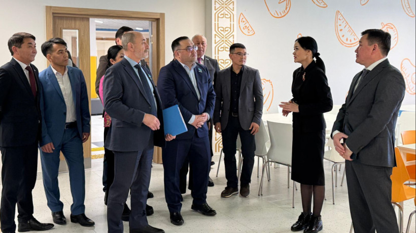  пресс-служба Мажилиса РК 