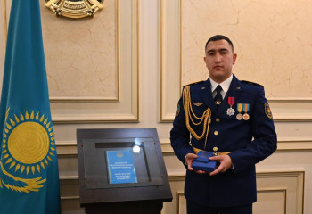 Военнослужащий Нурлан Ботагарин награждён орденом «Айбын» III степени за героизм