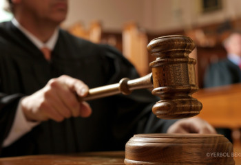 Жамбыл облысында туған анасын пышақтап өлтірген адам сотталды