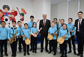 Мемлекет басшысы KIS Astana халықаралық мектебін аралап көрді