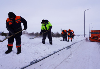 В праздничные дни с республиканских дорог вывезли более 6,2 млн м³ снега