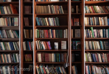 Книжная выставка к 110-летию Ильяса Есенберлина открылась в Алматы