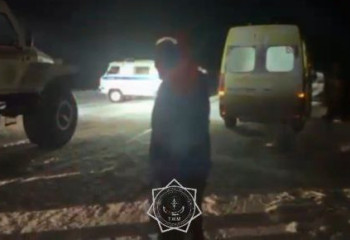 Қостанайда жедел жәрдем көлігі қар құрсауында қалып қойған