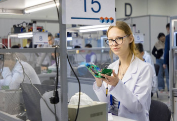 Олжас Бектенов: Важно выстроить взаимодействие между школами, колледжами и предприятиями для подготовки востребованных кадров