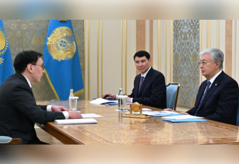 Президент Казахстана обсудил с Маратом Омаровым развитие конкуренции и поддержку футбола