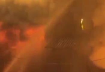 Алматыда ірі қойма өртеніп жатыр