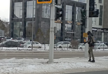 Парня в камуфляже с 