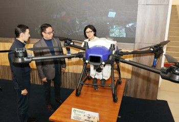 В Алматы открыт обучающий центр по управлению агродронами