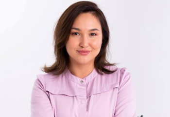 «Самым тяжёлым случаем в моей практике была взрослая пациентка с 22 килограммами веса» — гепатолог Айнур Досжан