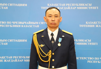 Медаль Президента вручили спасателю ДЧС из Карагандинской области