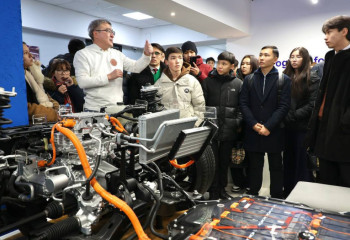 Первый шаг в карьере: МНВО в сотрудничестве с в Satbayev University помогает школьникам