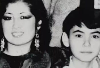 Мейрамбек Бесбаев Мақпал Жүнісованы туған күнімен құттықтады