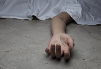 Шымкентте зорлық белгілері бар әйелдің мәйіті табылды