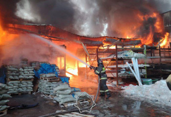 Қаскелең қоймасындағы алапат өрт сөндірілді