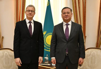 Глава МИД Казахстана принял Посла США