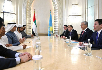 Kassym-Jomart Tokayev meets with CEOs of Masdar, ADNOC in Abu Dhabi