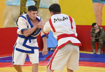 Шығыс өңірдің әскерилері қазақ күресінен сынға түсті