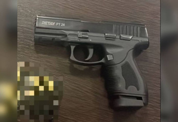 В Алматы задержан подросток за стрельбу из стартового пистолета