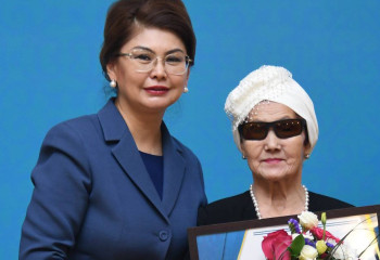 Аида Балаева әдебиет пен өнер қайраткерлеріне мемлекеттік стипендия табыстады