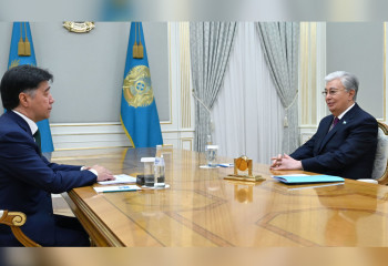 Глава государства встретился с Алиханом Байменовым