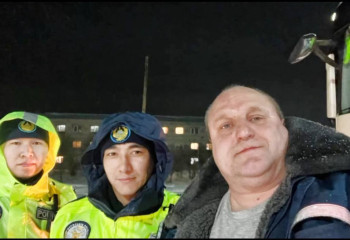 Суровые зимы и добрые сердца: иностранца впечатлила помощь казахстанской полиции