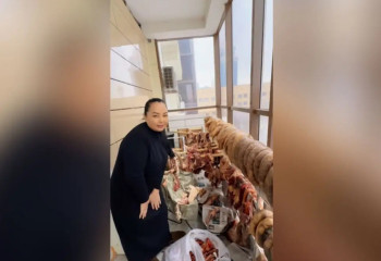 Алтынай Жорабаева соғымға екі жылқы сойғанын айтып мақтанды